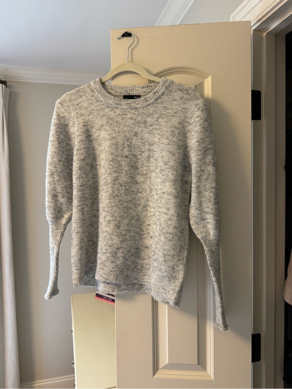 Aqua Light Gray Ribbed Crewneck Sweater size S